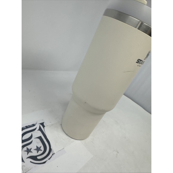 STANLEY Adventure Quencher Travel Tumbler Cup 40‎ Oz Cream White Very Good Used - Picture 4 of 7